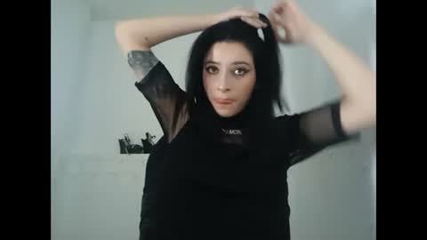 Snapshot of _mia_foster1 chatting on February 2, 1:23 am Mia-foster online show from February 2, 1:23 am