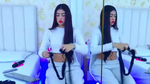 Snapshot of _miaa_monroe chatting on October 3, 7:52 pm Mia Monroe online show from October 3, 7:52 pm