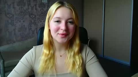 Melanie online show from May 18, 6:08 am