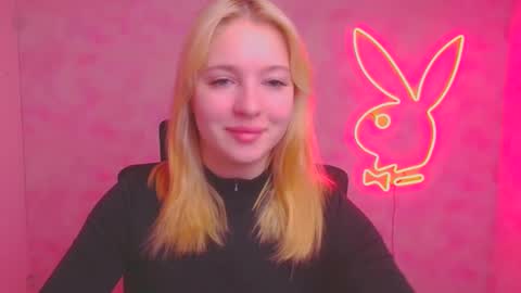 Melanie online show from October 15, 9:01 am