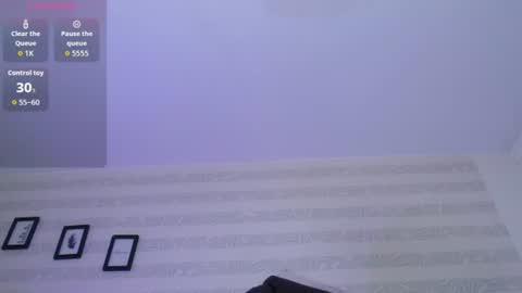 _milu23_ online show from July 22, 3:46 pm