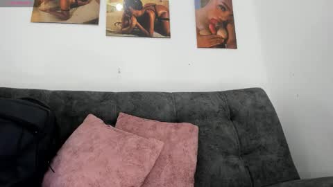 Mishell online show from January 7, 2:04 am