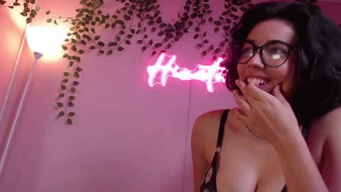 Hinata 3 online show from May 28, 5:00 pm