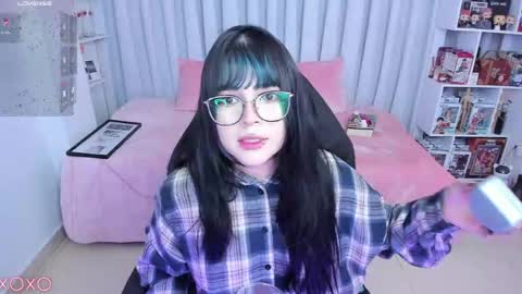 Hanna  Idependent Model   online show from June 5, 4:05 am
