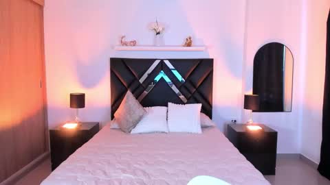 mizuki  online show from March 6, 4:24 pm