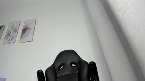 _molly_rosse_ online show from July 7, 12:08 pm