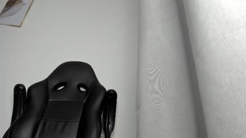 _molly_rosse_ online show from July 18, 12:18 pm