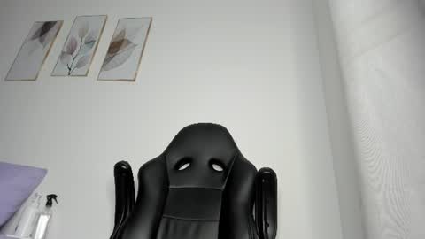 _molly_rosse_ online show from July 23, 11:51 am