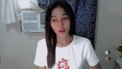 Snapshot of _nakedsabrina chatting on October 17, 5:32 am jenny claire online show from October 17, 5:32 am