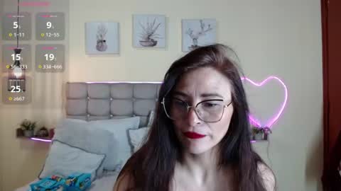 _naomi_s online show from June 11, 1:30 pm