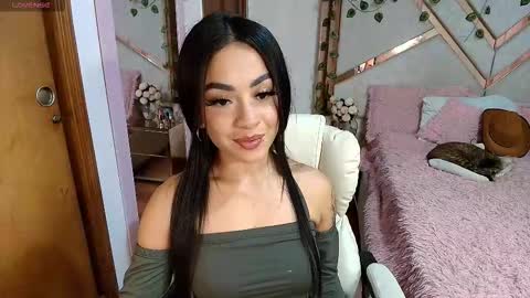 Snapshot of _natashaa19 chatting on September 26, 4:43 am Natasha Rodriguez independent model online show from September 26, 4:43 am
