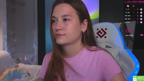 Mia with a big heart  online show from June 27, 12:22 pm