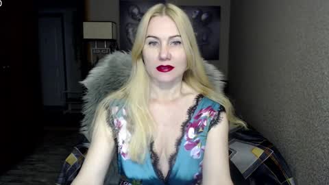 Donella    online show from January 21, 2:05 pm