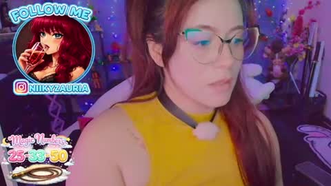 niiky online show from June 13, 3:04 am