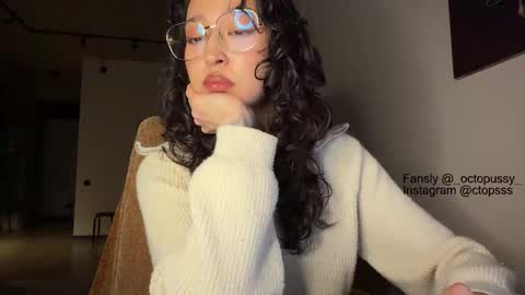 Mikayla online show from January 9, 2:27 am