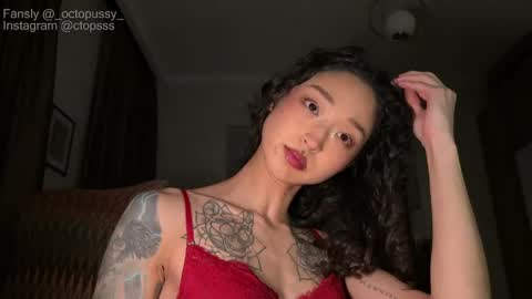 Mikayla online show from April 19, 10:45 pm