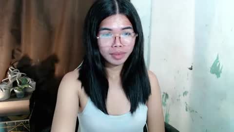 _odette22 online show from June 20, 4:38 am