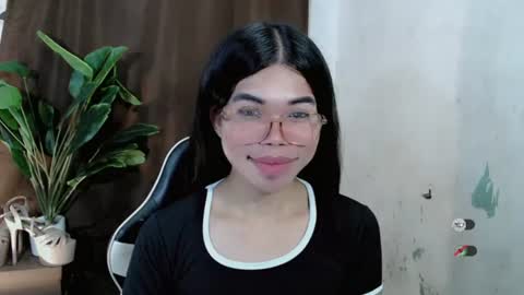 _odette22 online show from June 26, 6:36 am