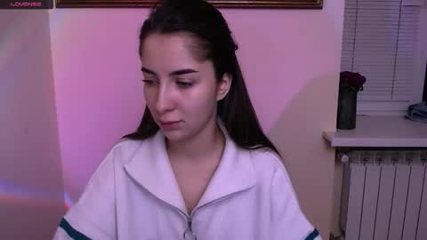 Olivia online show from December 3, 1:57 pm