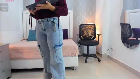  peach1  online show from June 9, 10:47 am