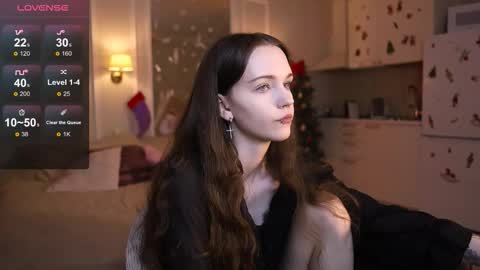 _petitteluna_ online show from December 17, 10:19 am