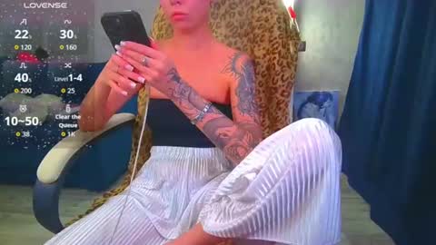 Ilona online show from June 23, 5:00 pm