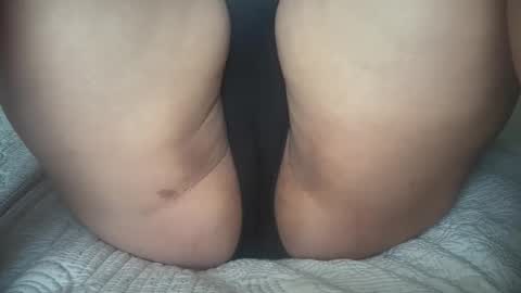 Pound Cake online show from November 7, 5:07 pm