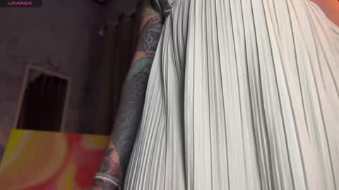  HADLY see u online 0312  online show from November 29, 2:32 pm