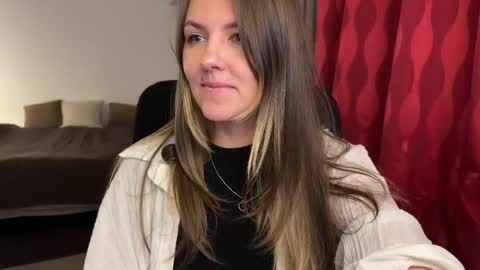  HADLY see u online 0312  online show from September 24, 4:50 pm