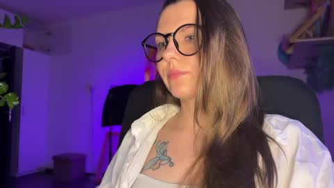  HADLY see u online 0312  online show from February 13, 6:27 pm