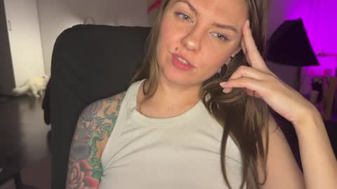  HADLY see u online 0312  online show from December 12, 5:59 pm