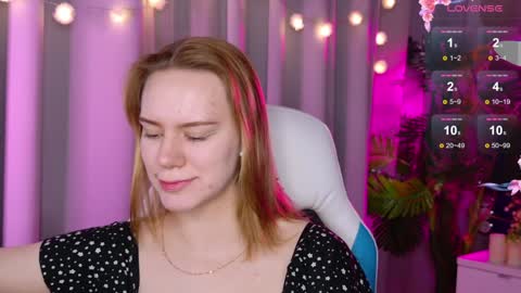 Snapshot of _ramona__ chatting on January 28, 6:05 am im Amy online show from January 28, 6:05 am