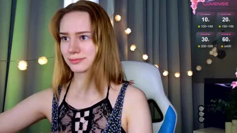 Snapshot of _ramona__ chatting on March 7, 6:13 am im Amy online show from March 7, 6:13 am