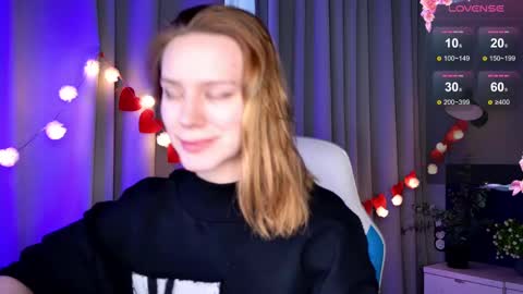 Snapshot of _ramona__ chatting on February 15, 6:12 am im Amy online show from February 15, 6:12 am