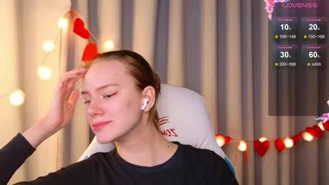 Snapshot of _ramona__ chatting on February 7, 6:35 am im Amy online show from February 7, 6:35 am