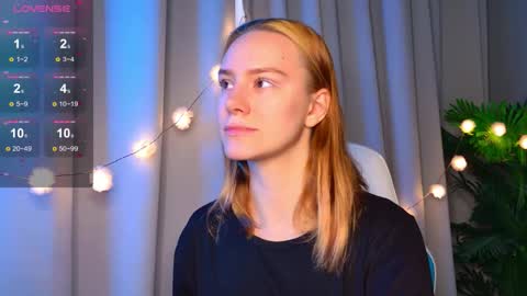 Snapshot of _ramona__ chatting on October 16, 6:05 am im Amy online show from October 16, 6:05 am