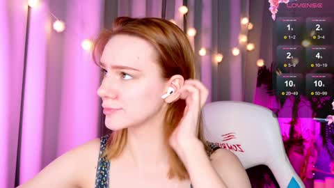 Snapshot of _ramona__ chatting on January 10, 5:37 am im Amy online show from January 10, 5:37 am