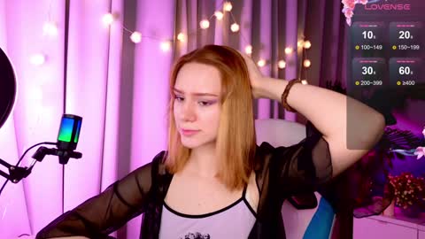 Snapshot of _ramona__ chatting on January 14, 5:40 am im Amy online show from January 14, 5:40 am