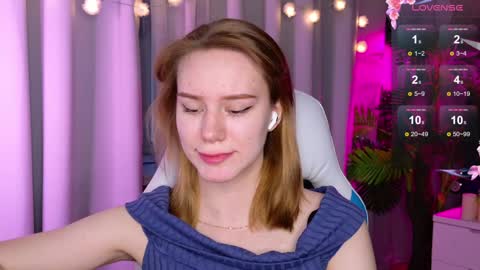 Snapshot of _ramona__ chatting on January 25, 6:34 am im Amy online show from January 25, 6:34 am