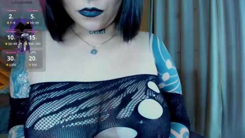 Raven online show from November 18, 3:46 pm