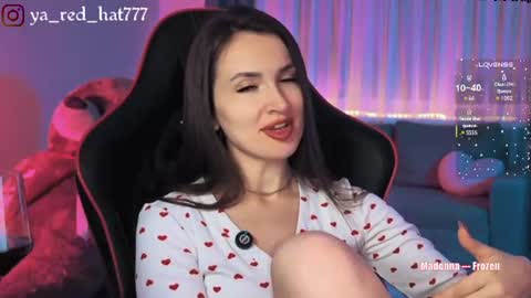 -RED HAT- online show from July 28, 7:39 pm