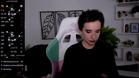 Snapshot of _rein_ramm chatting on September 25, 6:28 pm Rein online show from September 25, 6:28 pm