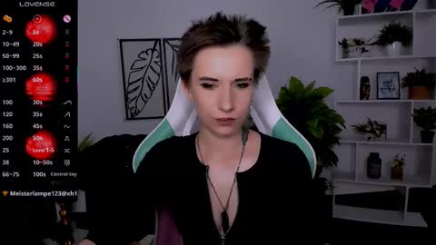 Snapshot of _rein_ramm chatting on October 2, 8:36 pm Rein online show from October 2, 8:36 pm