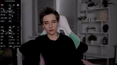 Snapshot of _rein_ramm chatting on October 11, 8:00 pm Rein online show from October 11, 8:00 pm
