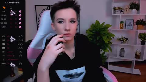 Snapshot of _rein_ramm chatting on February 10, 5:58 am Rein online show from February 10, 5:58 am