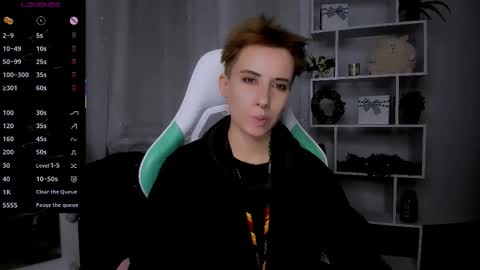 Rein online show from December 16, 6:58 pm