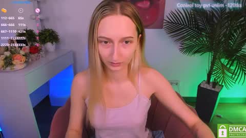 Snapshot of _ri_na_ chatting on February 2, 6:37 am I am Rina online show from February 2, 6:37 am
