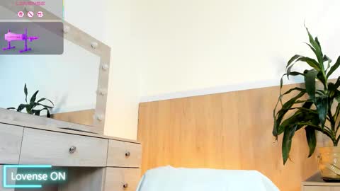 _samantagomez online show from January 13, 8:02 pm