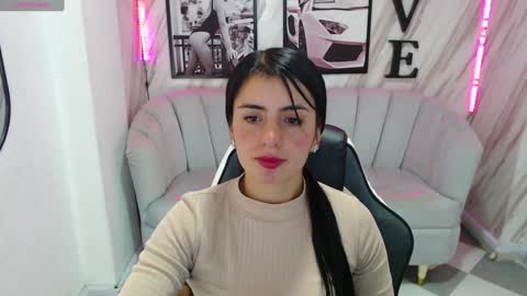 Snapshot of _samantha_b chatting on January 30, 1:09 pm Samantha online show from January 30, 1:09 pm