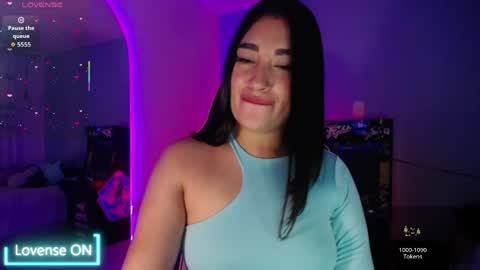  SantaLove  online show from May 2, 9:40 pm